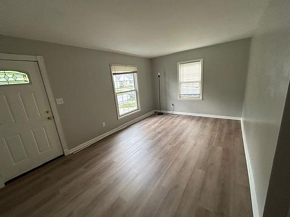 2nd image of 2211 Herbruck Ave