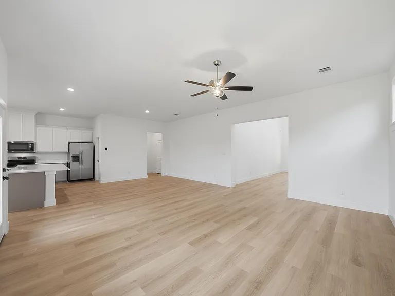 332 Chestnut St — Photo 7