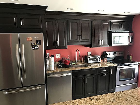 3rd image of 32 Bernhardt Dr APT 7