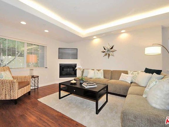 4th image of 1742 Federal Ave Unit 203