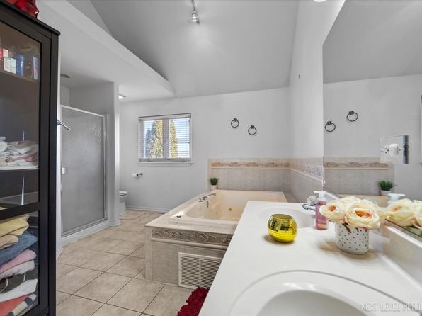 aurora-illinois-67097210 picture