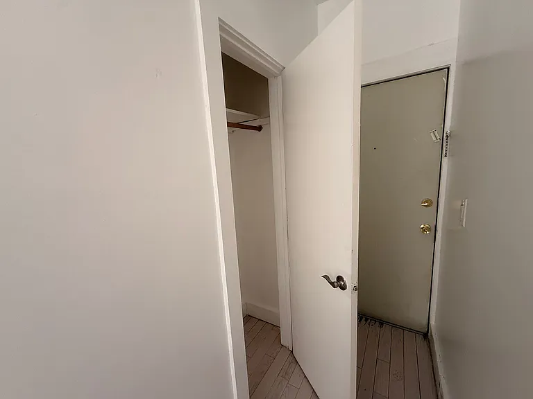 234 Garfield Ave #23E — Photo 6