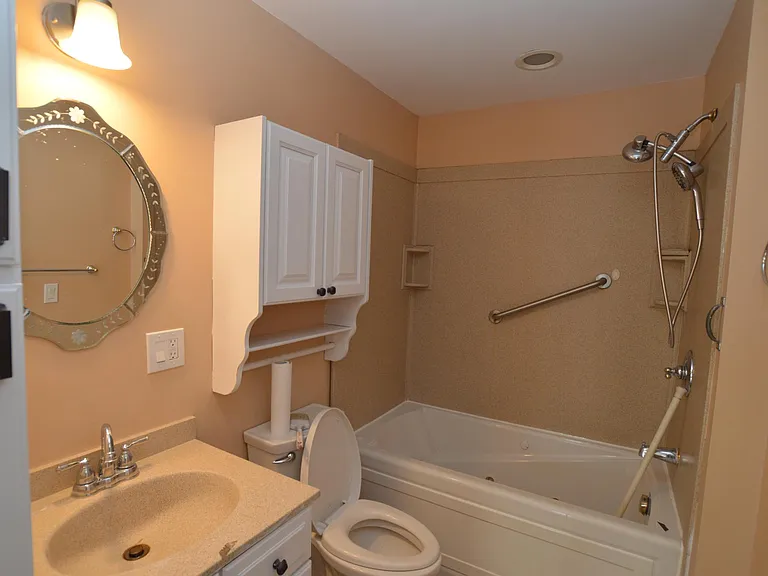 71 Proctor St #2 — Photo 7