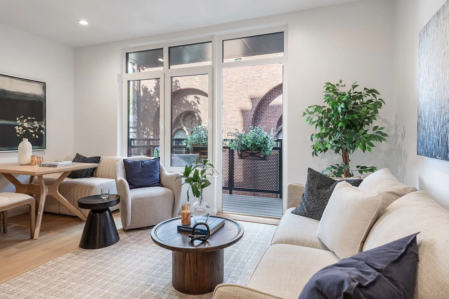 1 bed, 642 sqft, $3,650 — Photo 2