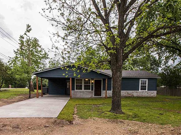 3rd image of 200 Greenbriar Dr