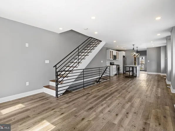 4626 E Thompson St, Philadelphia, PA 19137