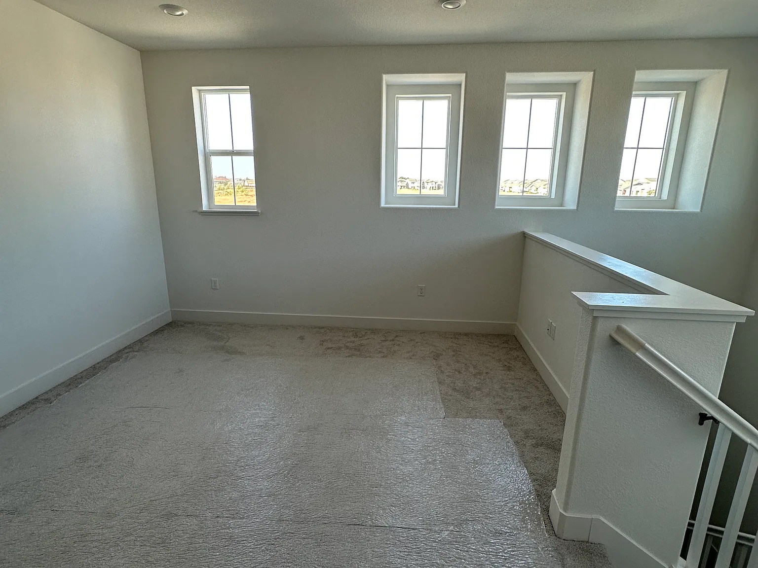 Liane Way, Elk Grove — Photo 3