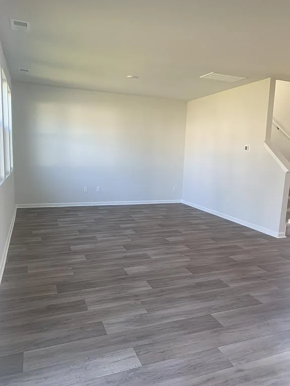 601 Southwind way — Photo 3
