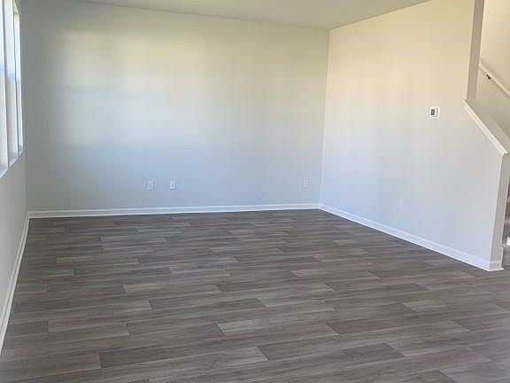 3rd image of 601 Southwind Way