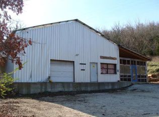 17 Po Box, Marble Falls, AR 72648