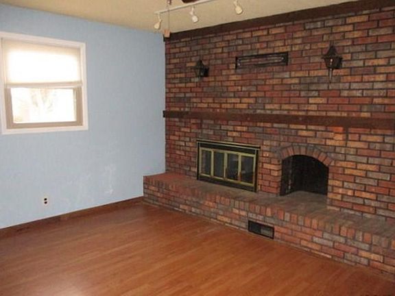 4th image of 2907 W Cypress Dr
