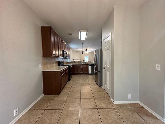 5th image of 15766 Cotton Tail Ln
