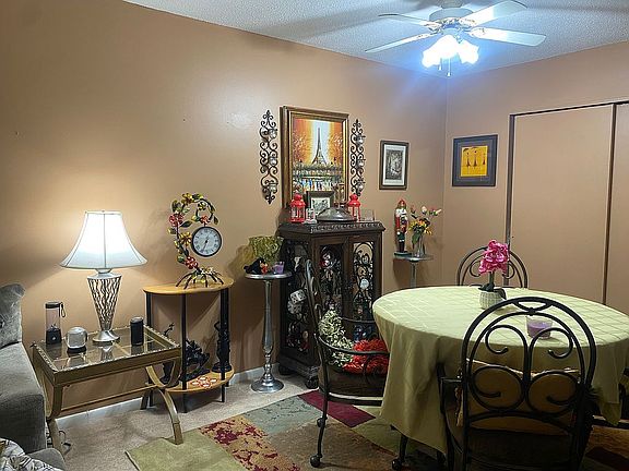 4th image of 1113 Harbor View Dr