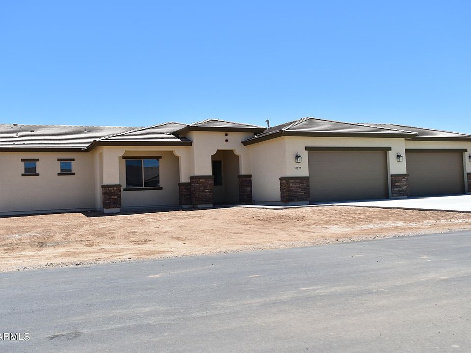 1st image of 127 E SANTA CRUZ Drive
