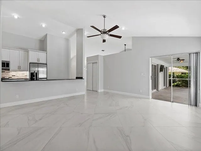 15575 Woodmar Ct — Photo 7