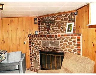 5th image of 334 Alderson Ave