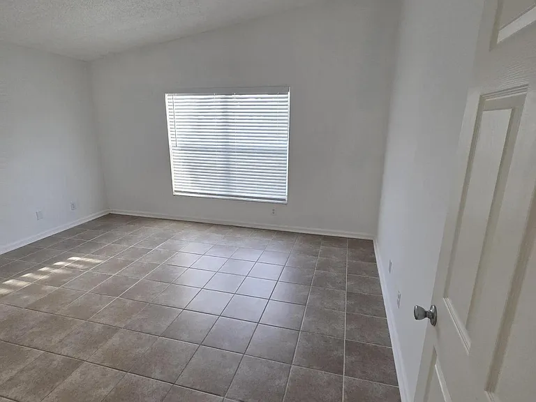 7093 Middlebury Dr #7093 — Photo 9