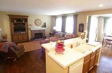 5th image of 27814 Lakes Landing Dr