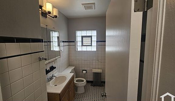 5th image of 4615 S Komensky Ave #1