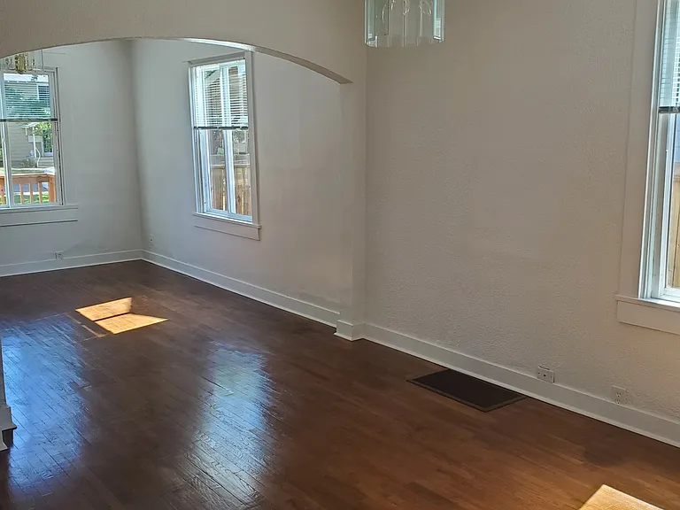 Living-dining area