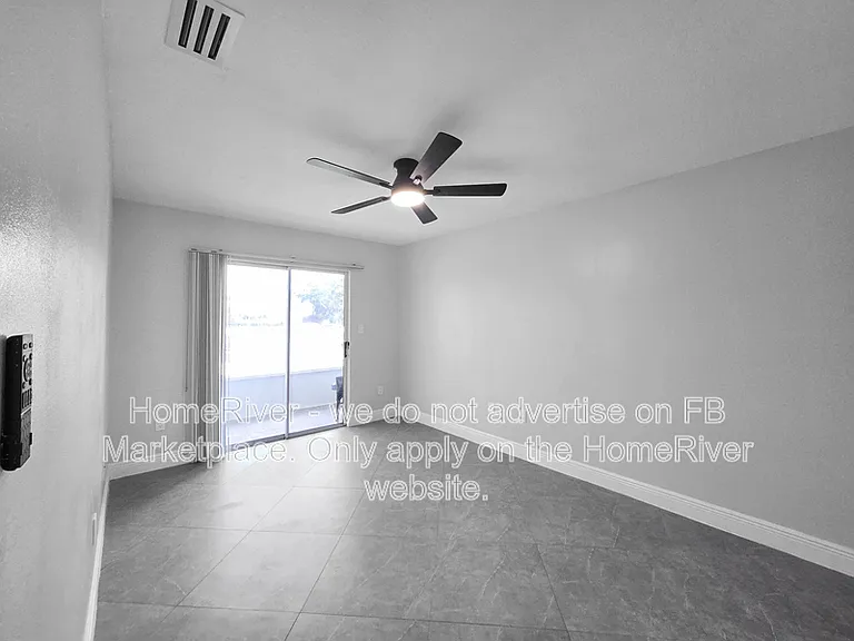 616 Beach Park Ln #V261 — Photo 9