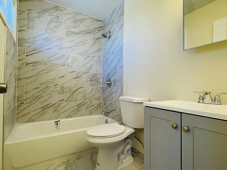 206 Stoneway Ln — Photo 19