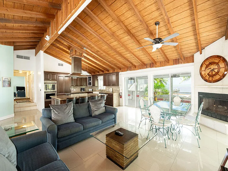 21640 Overseas Hwy — Photo 10