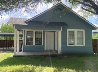 720 S Laurel Ave, Luling, TX 78648