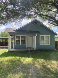720 S Laurel Ave, Luling, TX, 78648