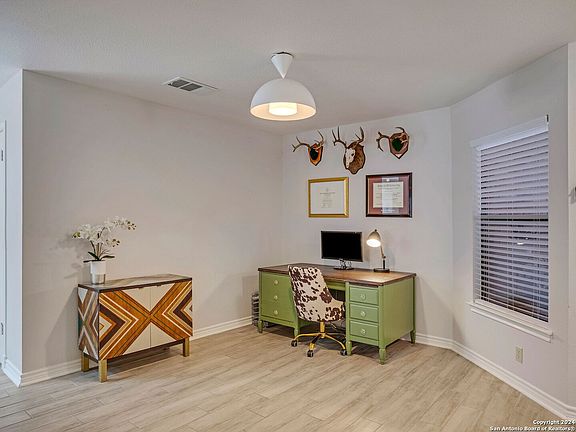 5th image of 10430 PELICAN OAK DR