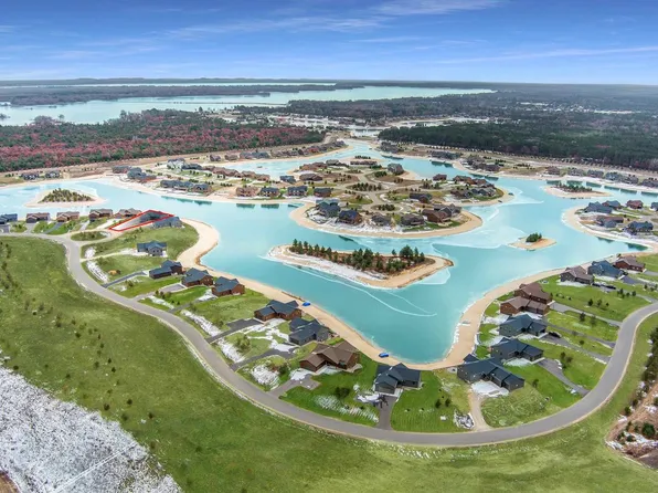 N8670 Beachtown Circle, New Lisbon, WI 53950