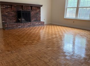 179 W Lawnwood Dr, Collierville, TN 38017