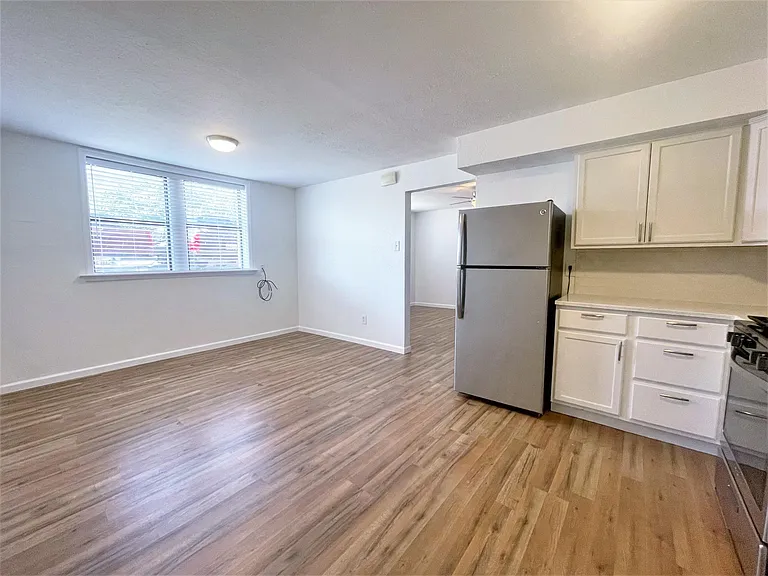 2309 Wesley St #B — Photo 5