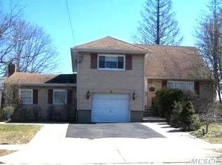231 Division Ave, Massapequa, NY 11758