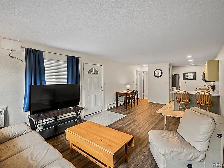 S Van Gordon Ct — Photo 7