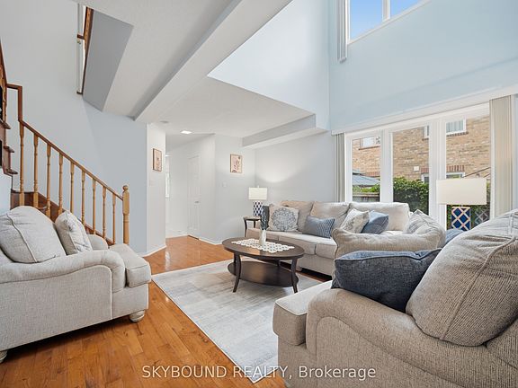 5th image of 3906 Zenith Ct