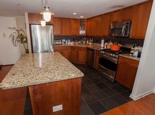 702 Grove St, Jersey City, NJ 07310