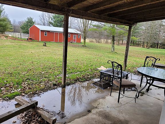 2nd image of 3950 Alliance Rd