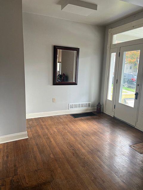 entry in living room