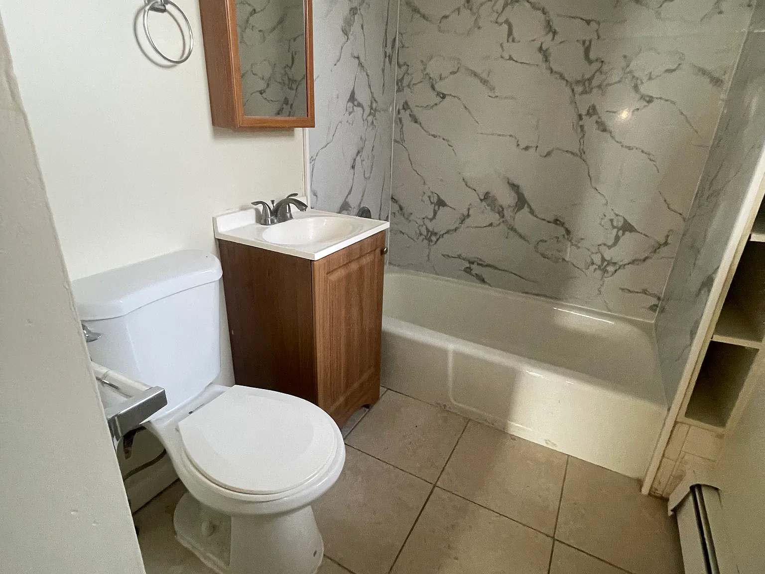 1834 Seaview Ave — Photo 2