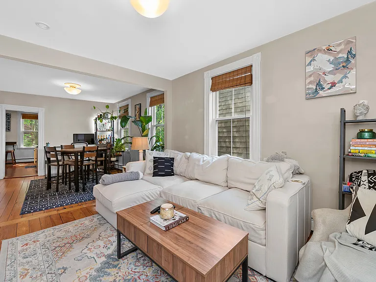 25 Pleasant St #2 — Photo 2