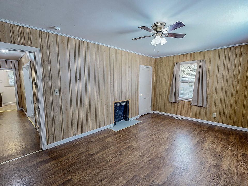 1st image of 229 Edgar St