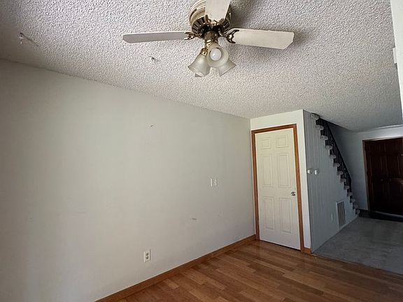 3rd image of 220 4th Ave NW APT A