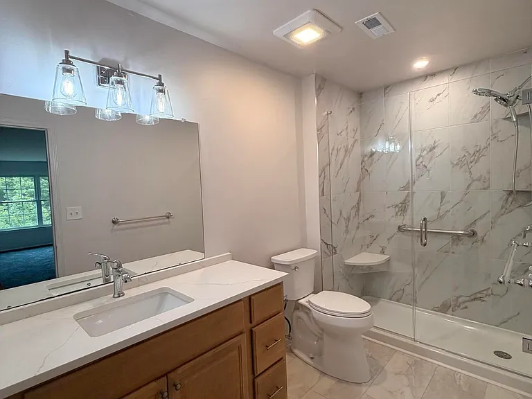 36 Racquet Rd — Photo 21