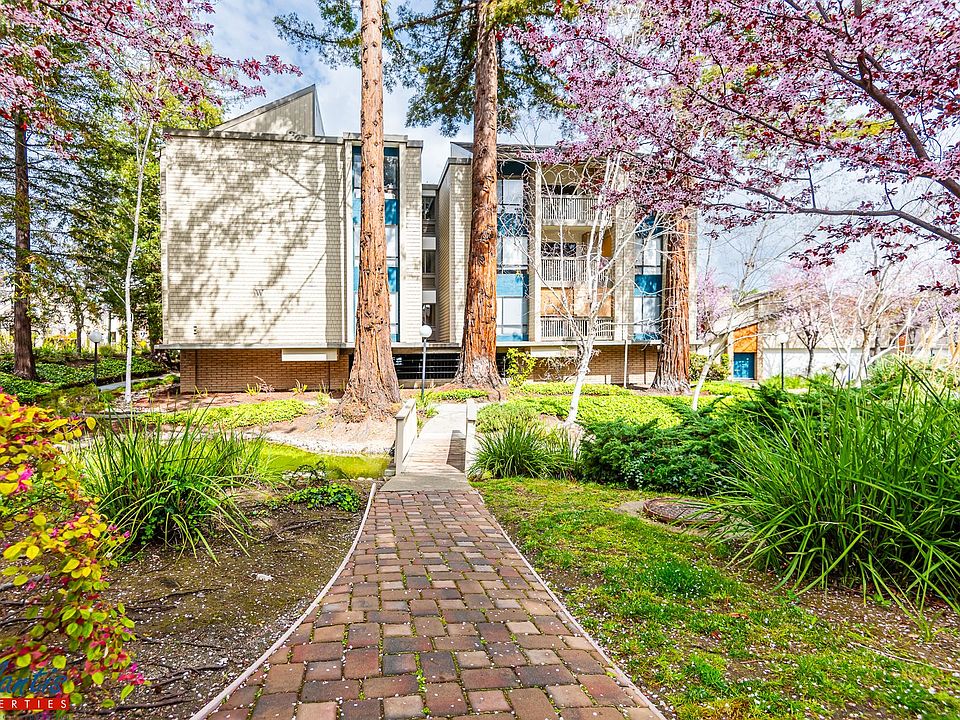 1st image of 49 Showers Dr APT W313