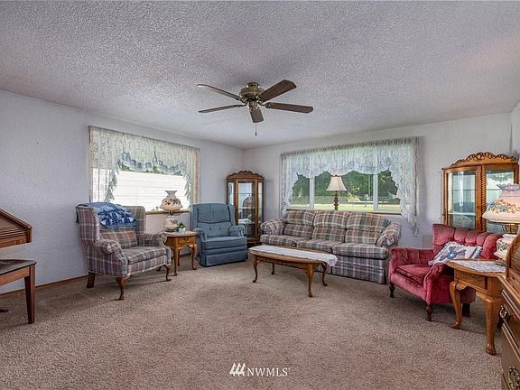 5th image of 10924 74th Ave E