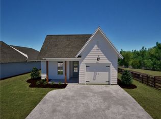 93 Summer St, Opelika, AL 36801