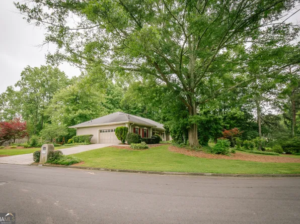 6960 Northgreen Dr, Sandy Springs, GA 30328