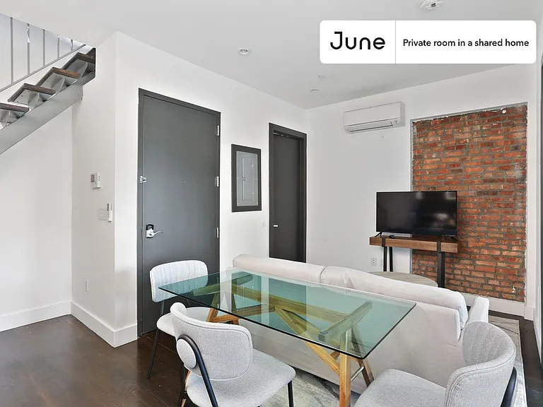 444 Franklin Ave #B — Photo 7