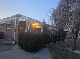 21725 Audrey Ave, Warren, MI 48091